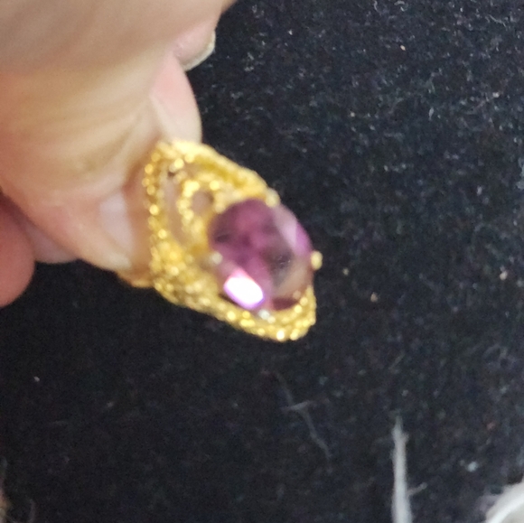 Vintage Avon Gold Overlay Amethyst Ring 6-6.25 - Picture 2 of 7